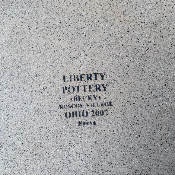 Handcrafted Ceramic Plate with Tree Design - Picture 4 of 9